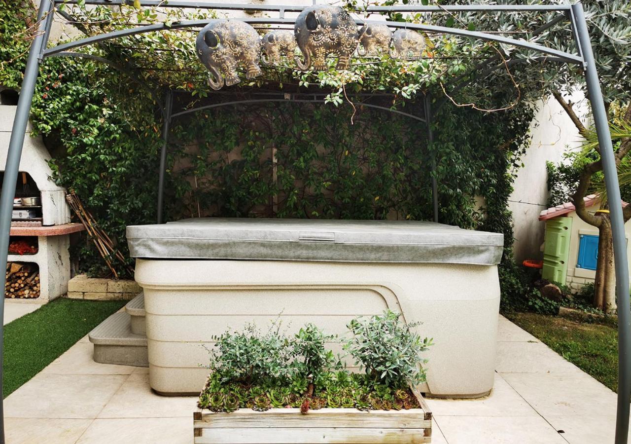 カプリーノ・ヴェロネーゼ Casa Rustica Con Giardinoヴィラ エクステリア 写真