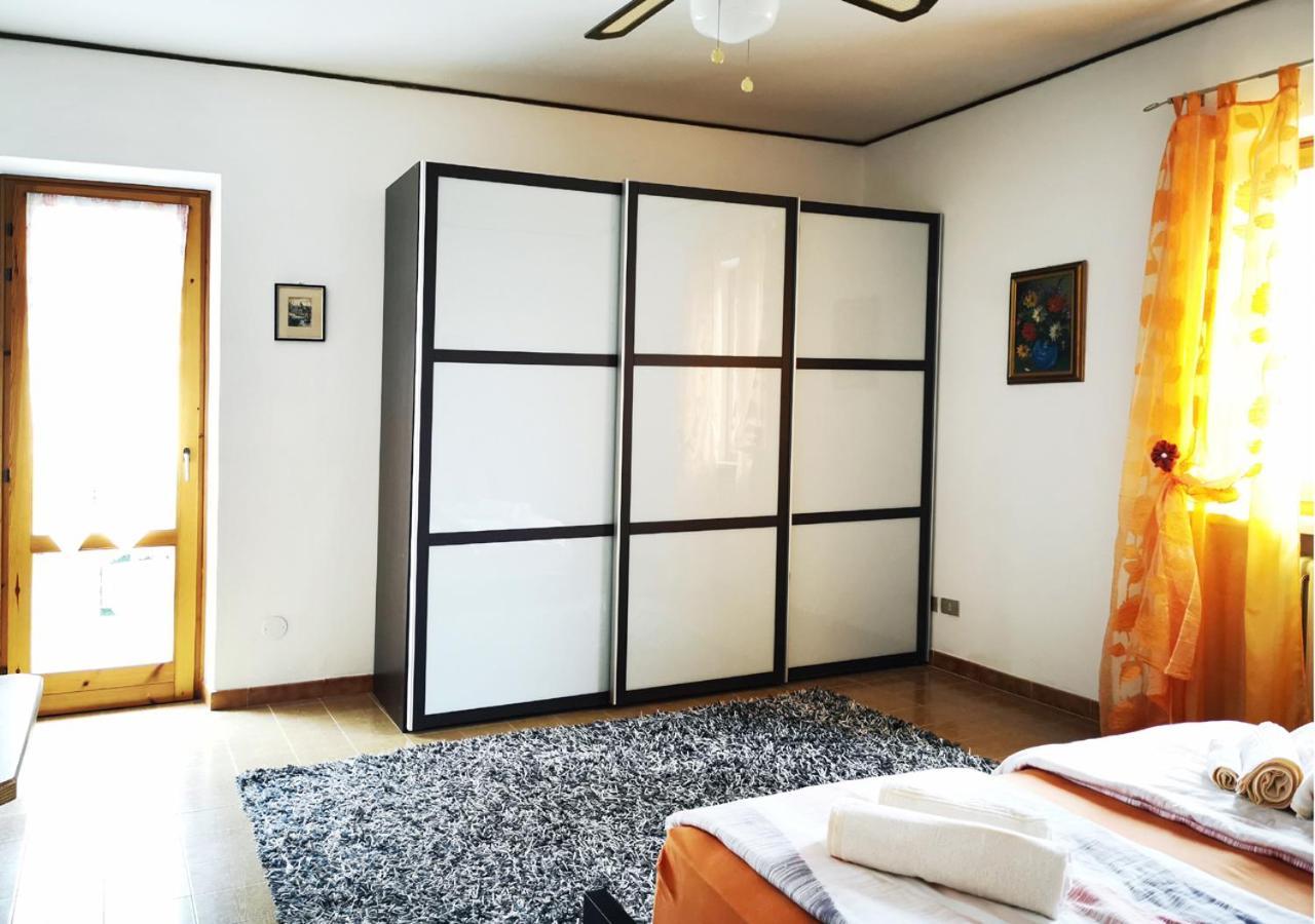 カプリーノ・ヴェロネーゼ Casa Rustica Con Giardinoヴィラ エクステリア 写真