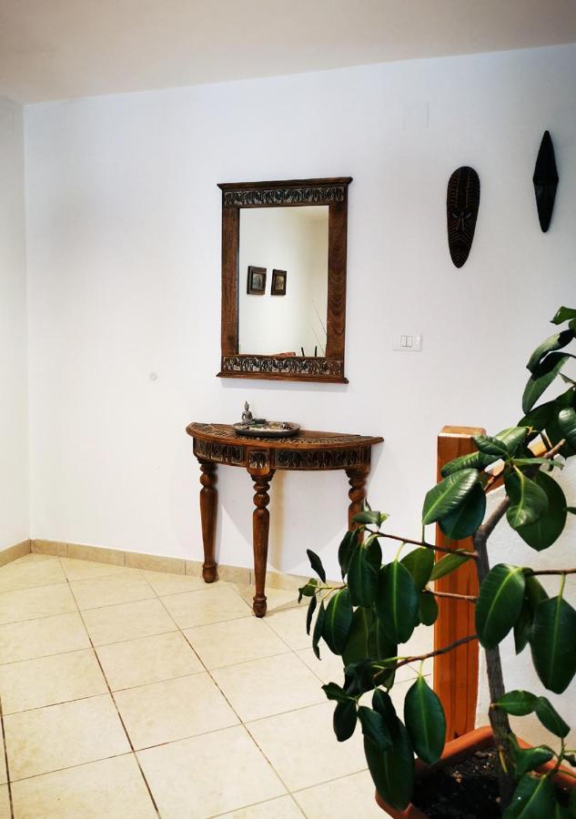 カプリーノ・ヴェロネーゼ Casa Rustica Con Giardinoヴィラ エクステリア 写真
